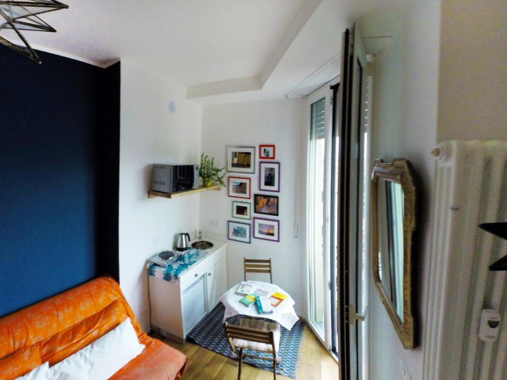 Up To Seven Bed and Breakfast Milaan Buitenkant foto