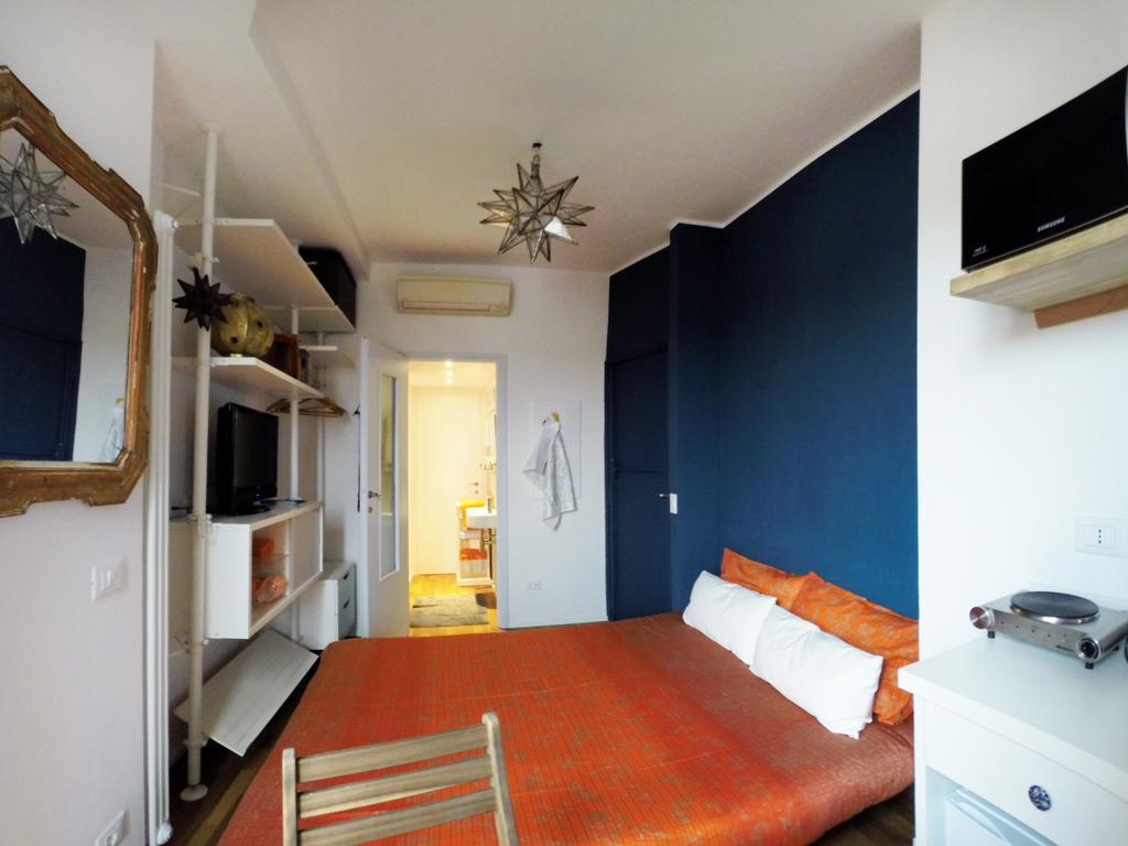 Up To Seven Bed and Breakfast Milaan Buitenkant foto